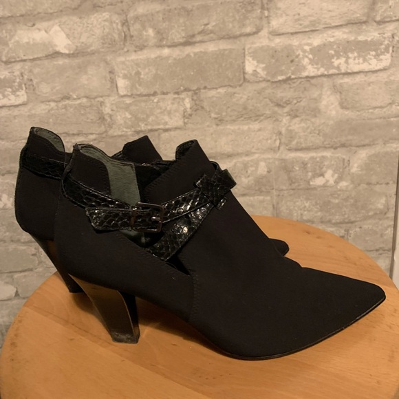 Donald J Pliner shoes Women Pointed Toe Ankle Boot size 8.5 US - Picture 3 of 9